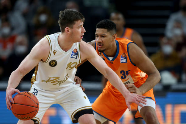 通过关键进 通过关键进