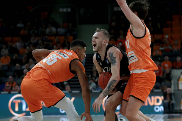 对现代足球 对现代足球